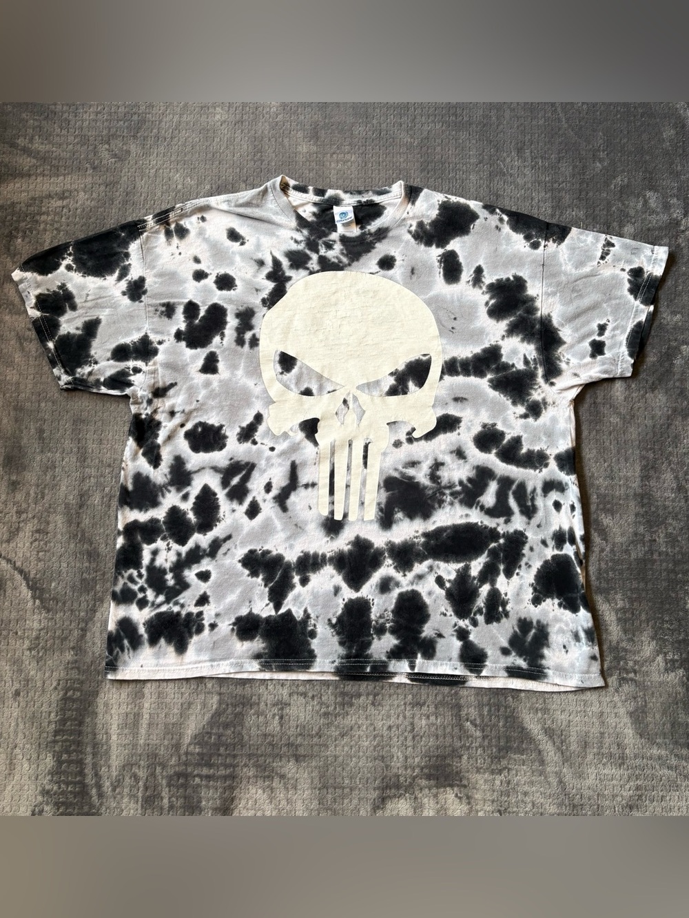 Colortone Black/White Tie-Dye Marvel Punisher Skull Graphic T-Shirt Mens 2XL